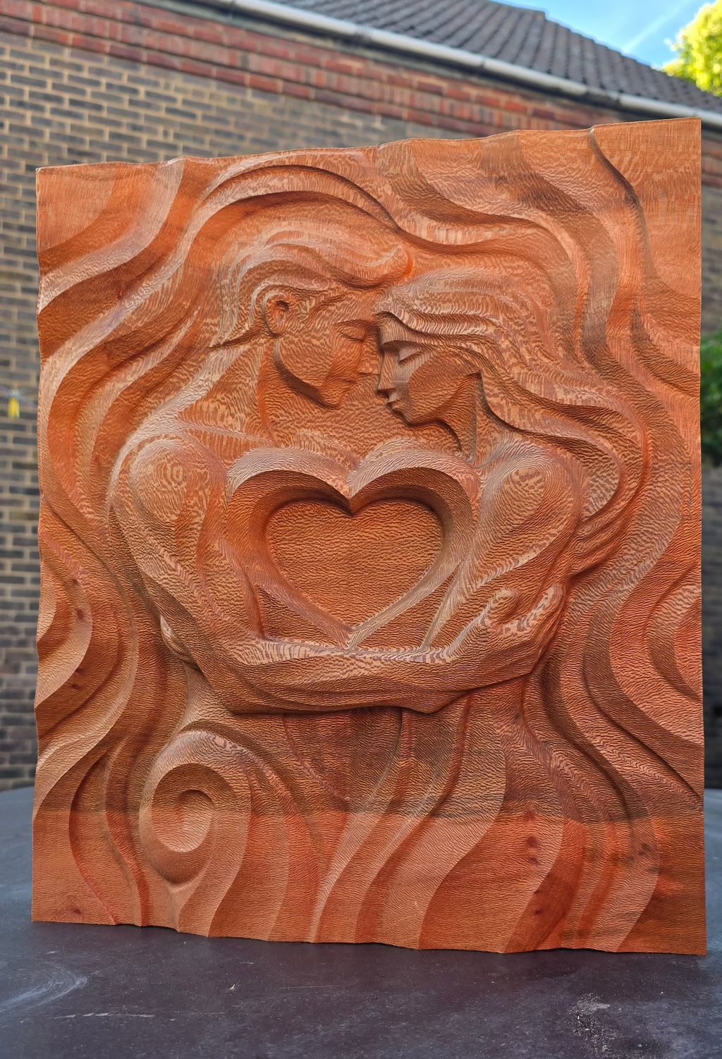 Romantic Wooden Embrace Carving – Custom Couple's Sculpture