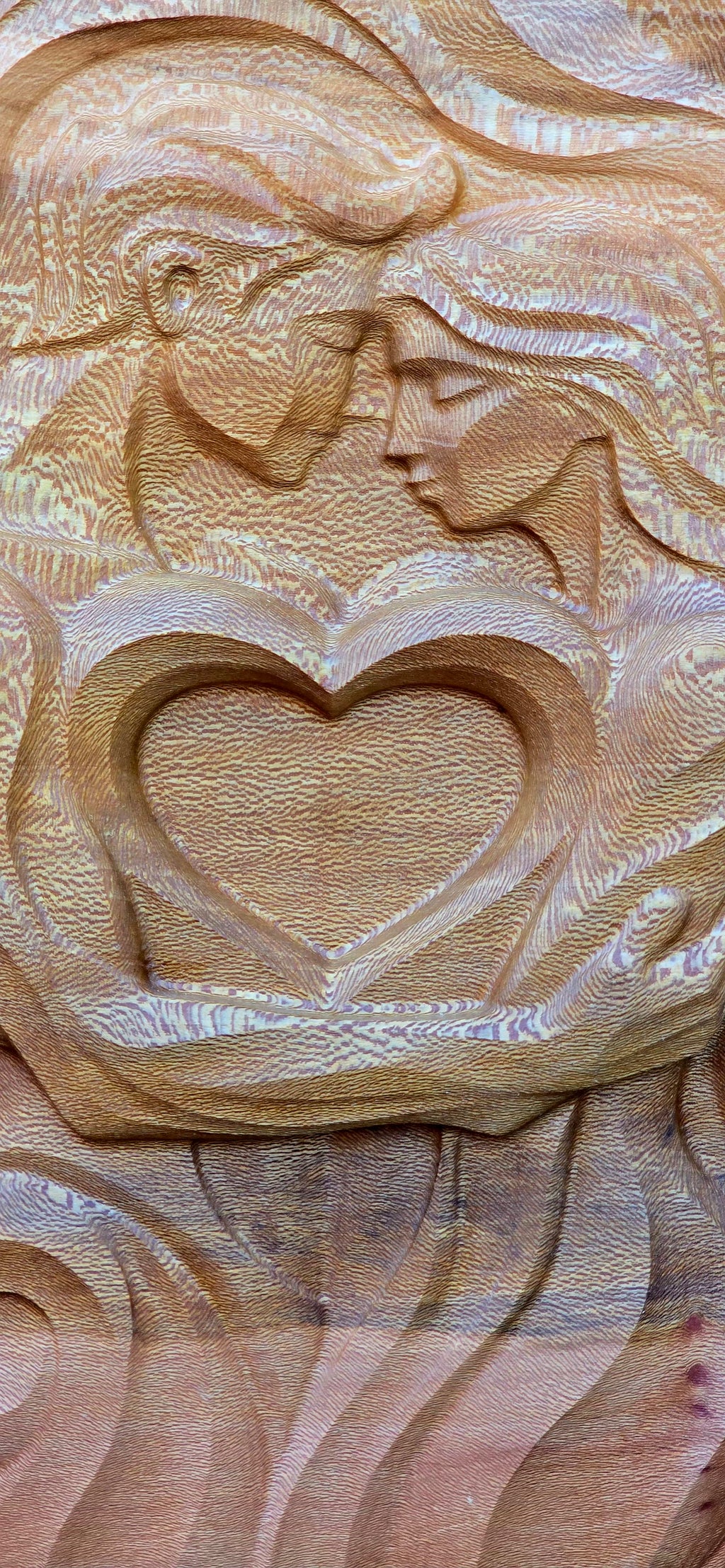 Romantic Wooden Embrace Carving – Custom Couple's Sculpture