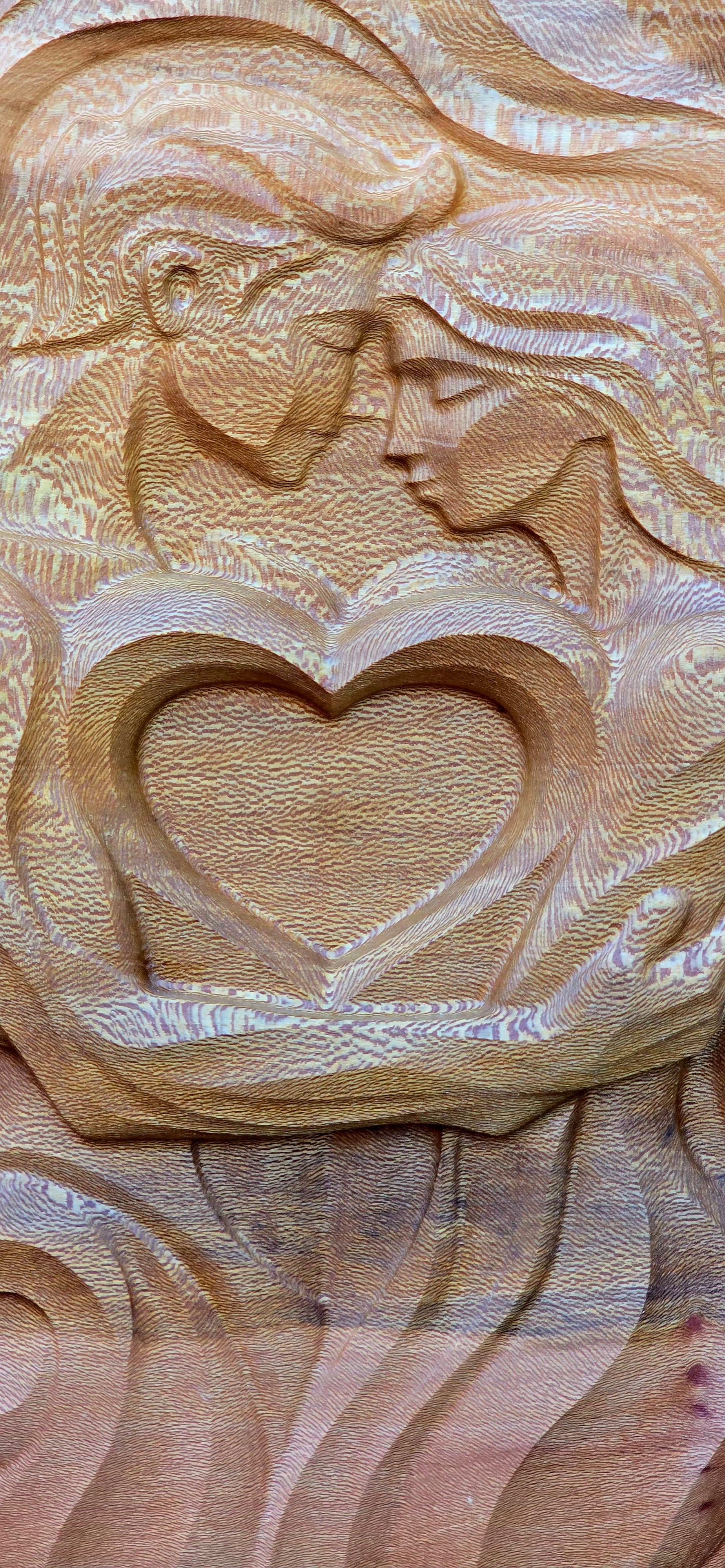 Romantic Wooden Embrace Carving – Custom Couple's Sculpture